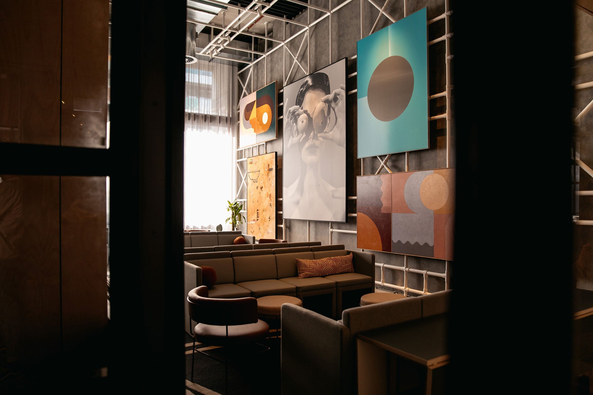 Moxy Sydney Airport Hotel